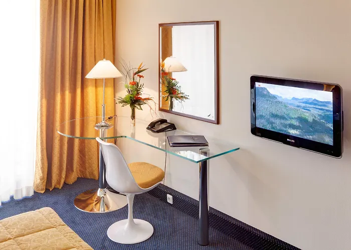 Hotel Alexander Am Zoo Kg 4*