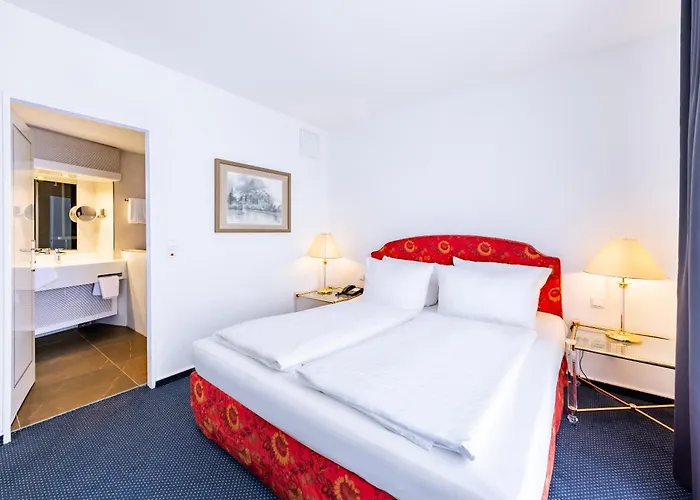 Hotel Alexander Am Zoo 4*