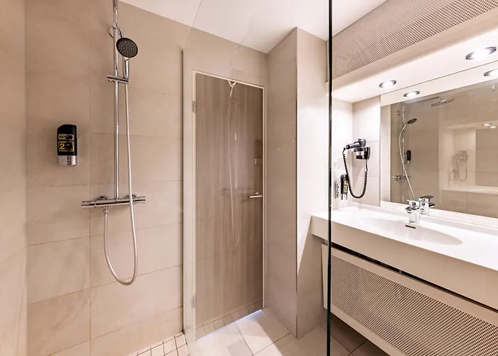 Hotel Alexander Am Zoo Kg 4*